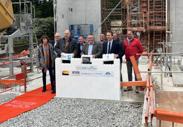 Pinto Fondations Speciales Bretagne Pose De La Premiere Prierre